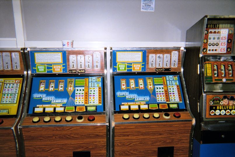 edict slot games